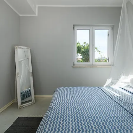 Apartment Poolside - Pool & Gym Pula