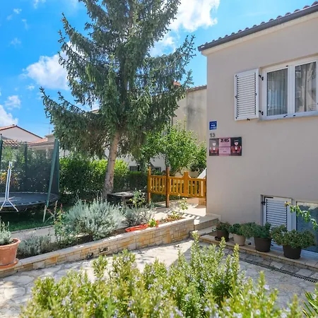 Poolside City Apartments Pula - Pool & Gym Apartment Pula